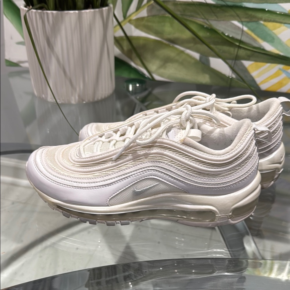 White Nike Air Max Sneakers Triple White